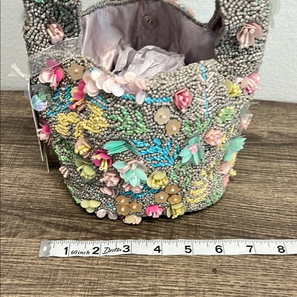 Beaded Mini Tote | Gray 🩶🩷 - Picture 8 of 10